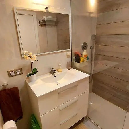 Doble, Residencial Con Piscina, Tenis, Futbol, Zona Infantil * Valenza