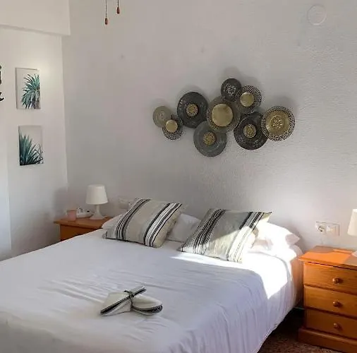 Doble, Residencial Con Piscina, Tenis, Futbol, Zona Infantil * Valencia