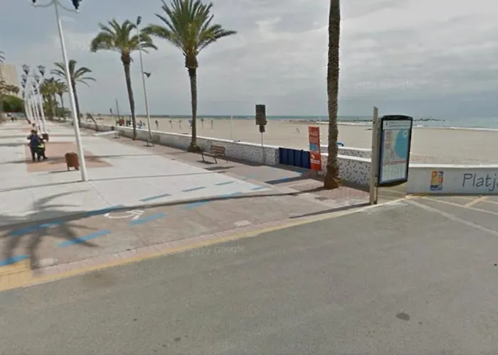 Doble, Residencial Con Piscina, Tenis, Futbol, Zona Infantil * Valencia
